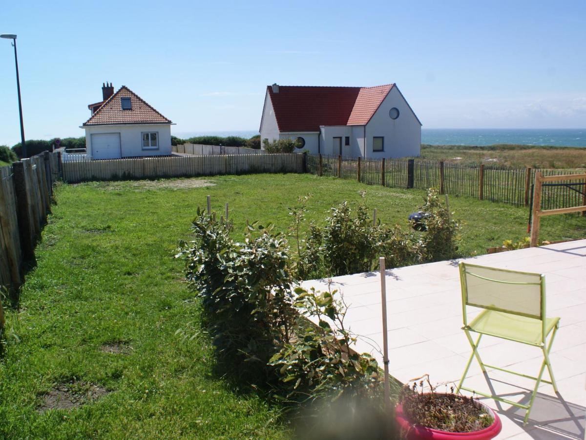 Wonderful Holiday Home In Audinghen With Garden Exteriör bild