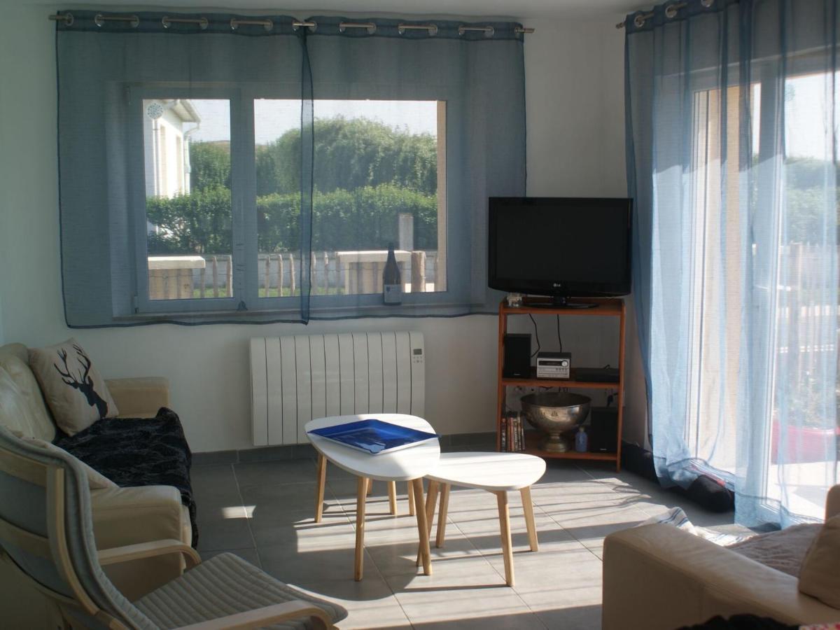 Wonderful Holiday Home In Audinghen With Garden Exteriör bild